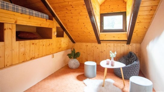 08-Horní pokoj1